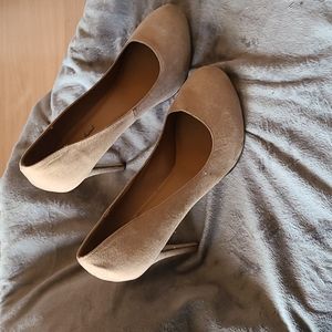 Beige stiletto closed toe heels